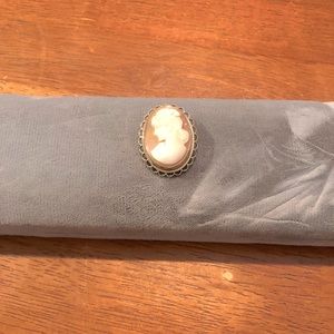 Gorgeous Victorian brooch and pin!